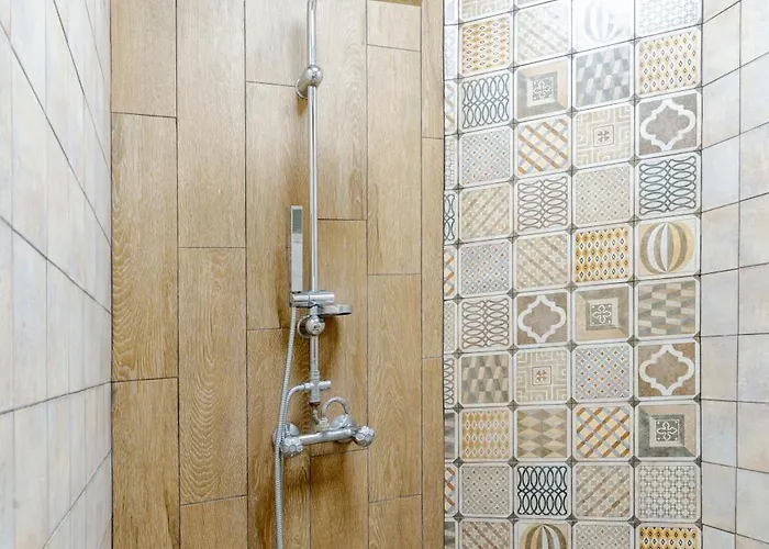 Studio77 * 大特尔诺沃