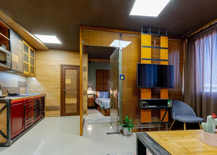 Studio77 * 大特尔诺沃